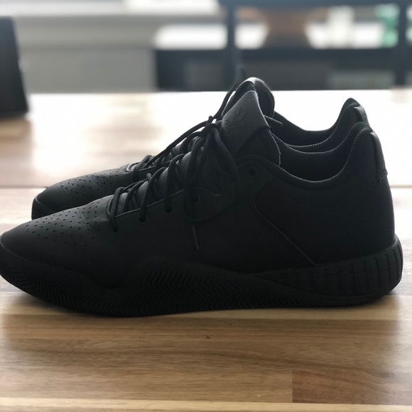 Adidas Tubular Sneakers - Picture 1 of 4